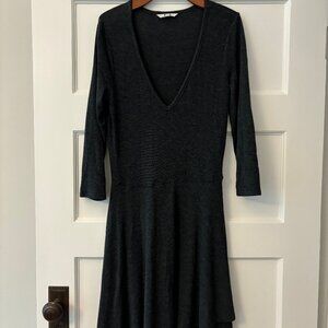 Three Dots Knee Length Three Quarter Sleeve Dark Gray V-Neck Dress, Size M